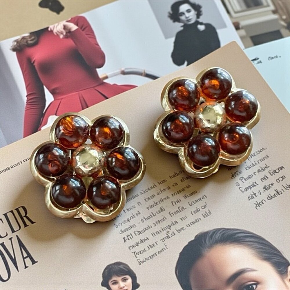 Vintage Coro Earrings Amber Lucite Floral Gold Tone Chunky Clip Signed Flower